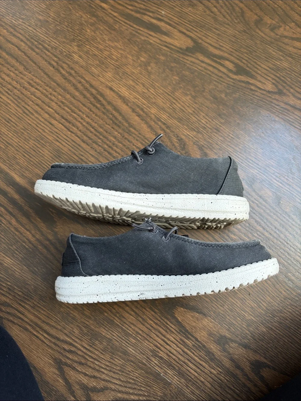 Hey Dude Wendy Y Stretch Canvas slip-on - Black. YT1